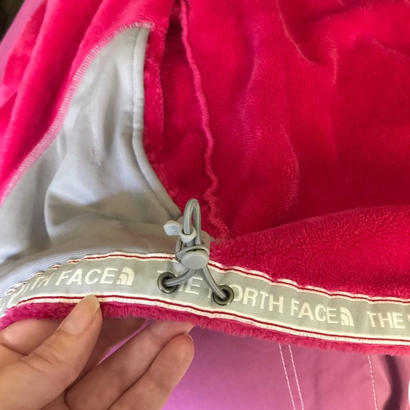 North Face Hot Pink Hooded Fleece Jacket - Picture 11 of 13